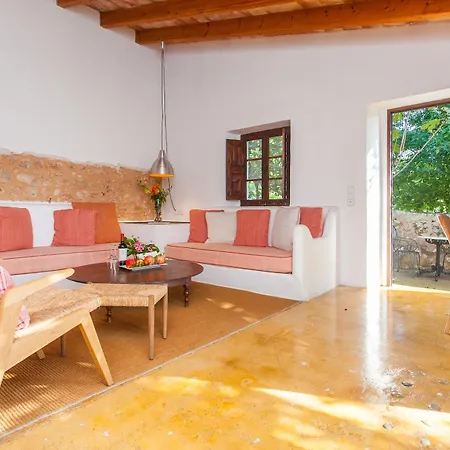 Possessio Binicomprat Hotel